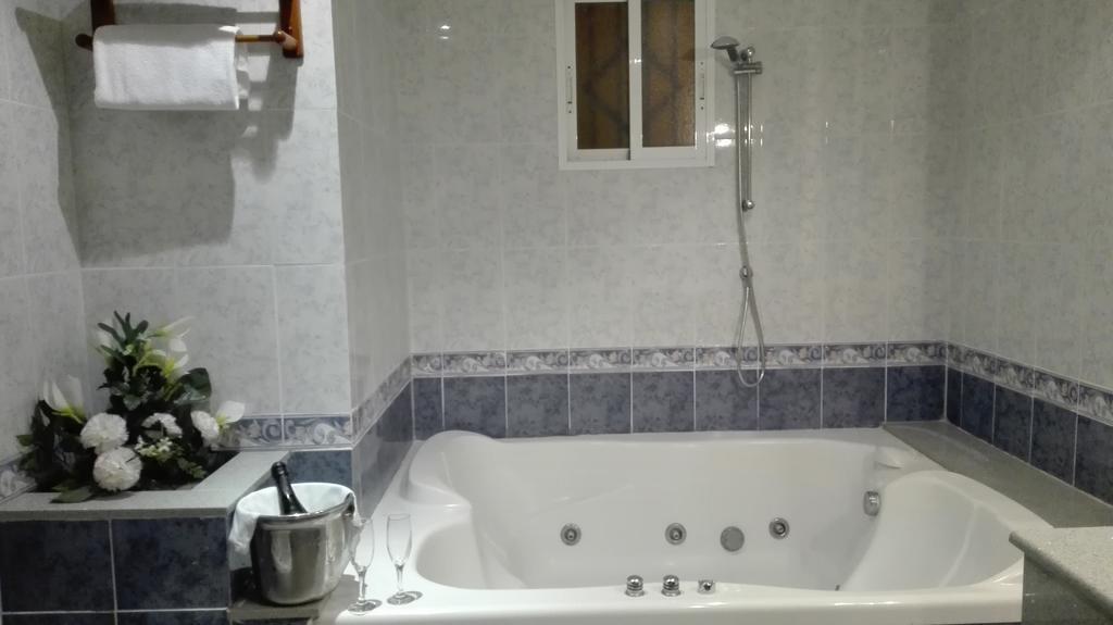 Hostal Andres 엘 살레르 객실 사진