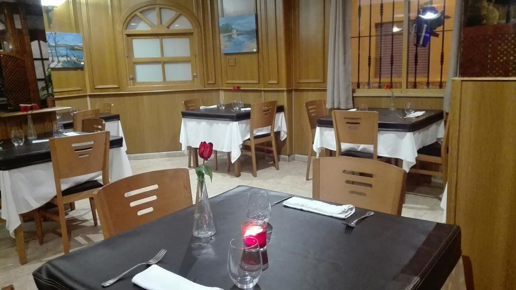 Hostal Andres 엘 살레르 외부 사진