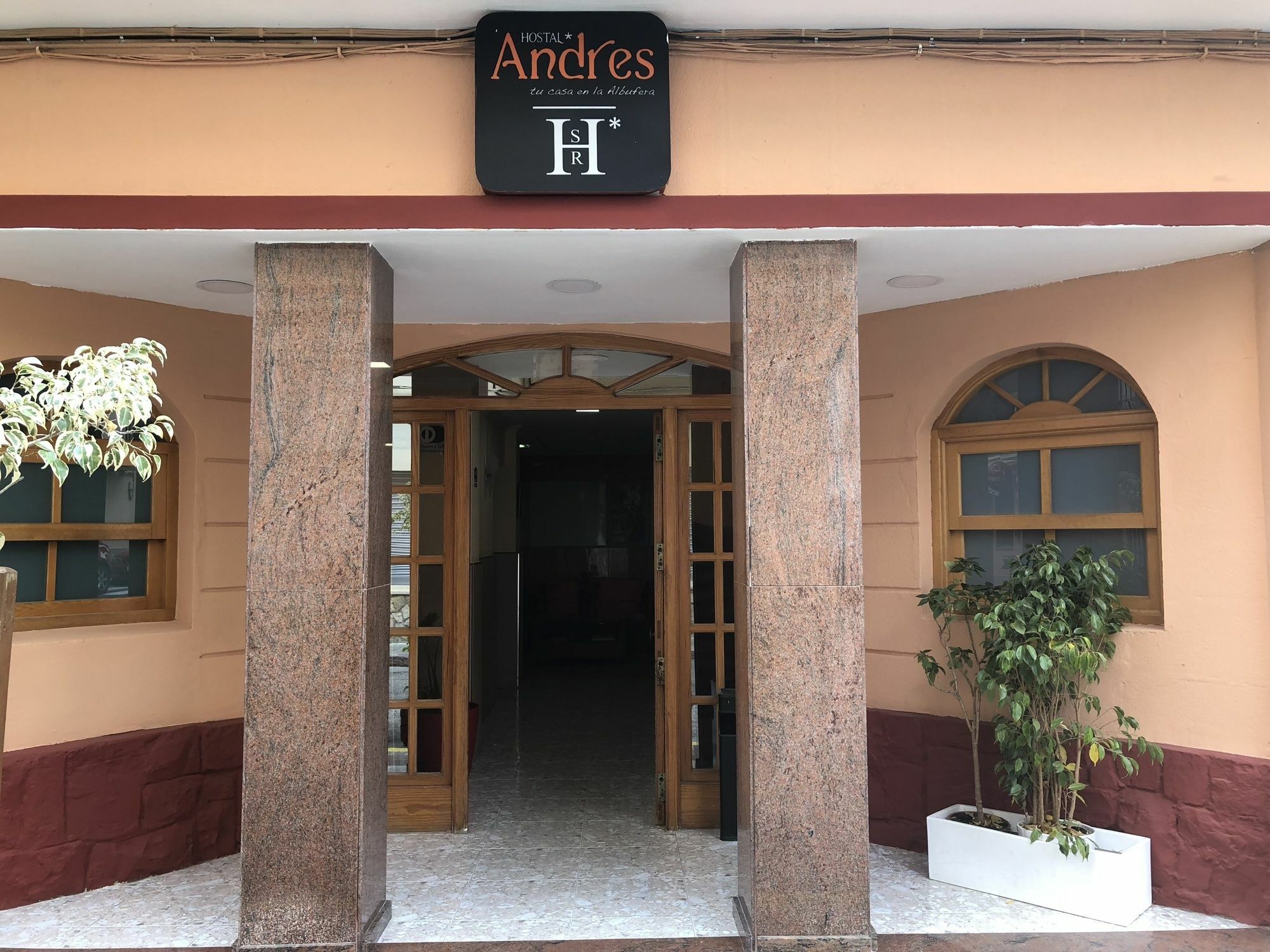 Hostal Andres 엘 살레르 외부 사진